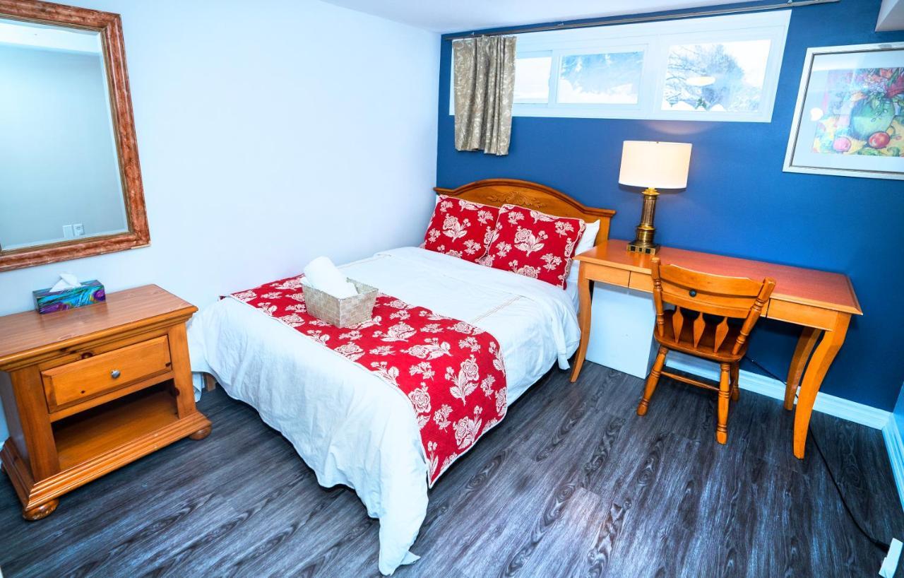 Cozy 3Br 2Bth Lower Unit, A Min To Hwy401, 404 & Dvp Villa Toronto Eksteriør bilde